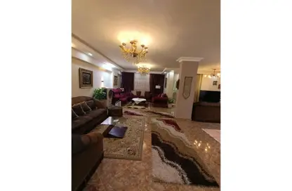 Apartment - 3 Bedrooms - 3 Bathrooms for sale in Mostafa Al Nahas St. - 6th Zone - Nasr City - Cairo