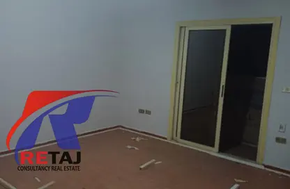 Apartment - 4 Bedrooms - 2 Bathrooms for rent in Ahmed Al Zomor St. - 9th Zone - Nasr City - Cairo