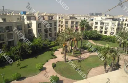 Apartment - 3 Bedrooms - 2 Bathrooms for sale in Hadayek Al Mohandessin - 4th District - Sheikh Zayed City - Giza
