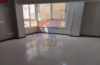 Apartment - 2 Bedrooms - 2 Bathrooms for sale in El Narges Buildings - Al Narges - New Cairo City - Cairo