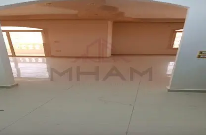 شقة - 3 غرف نوم - 2 حمامات للبيع في شارع ليلي مراد - الياسمين 5 - الياسمين - مدينة القاهرة الجديدة - القاهرة