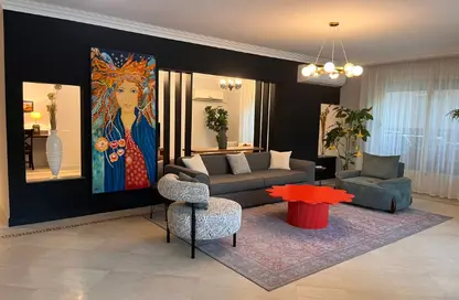Apartment - 4 Bedrooms - 3 Bathrooms for rent in Street 15 - Maadi - Hay El Maadi - Cairo