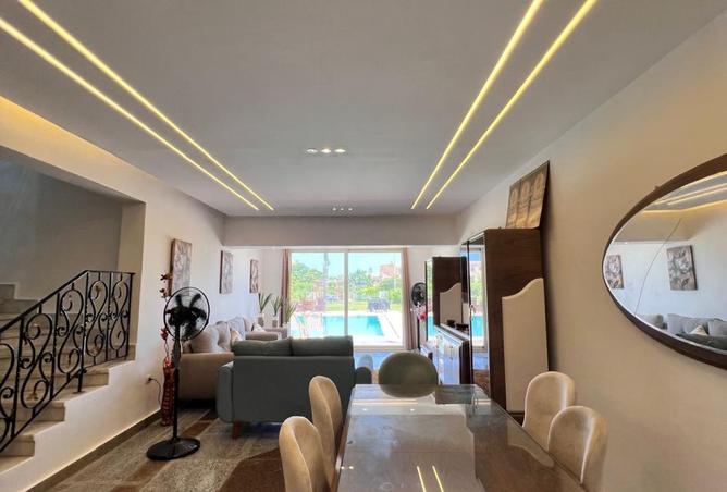 8301049 - Property Image 3