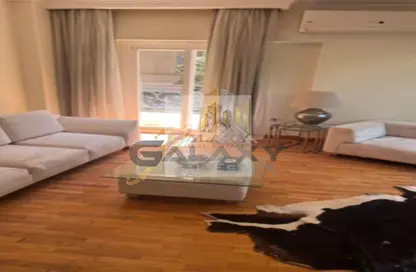 Apartment - 3 Bedrooms - 2 Bathrooms for sale in Mahmoud Azmy St. - Zamalek - Cairo