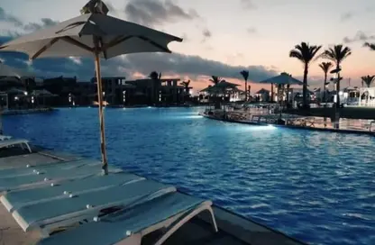 شاليه - 2 غرف نوم - 2 حمامات للبيع في مارسيليا بيتش 5 - راس الحكمة - الساحل الشمالي