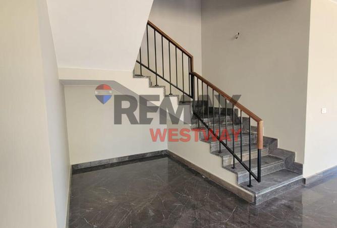 8393737 - Property Image 3