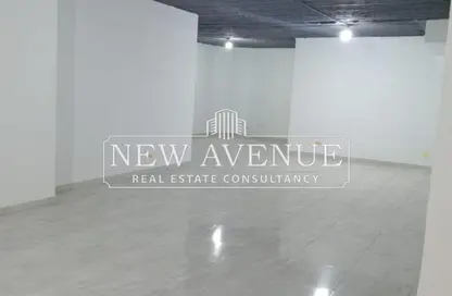 معرض - استوديو - 1 حمام للايجار في شارع كورنيش النيل - المعادي - حي المعادي - القاهرة