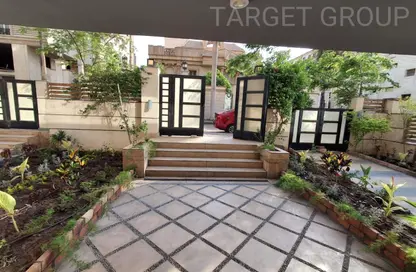 شقة - 5 غرف نوم - 2 حمامات للبيع في شارع العروبه - الكوربة - مصر الجديدة - القاهرة