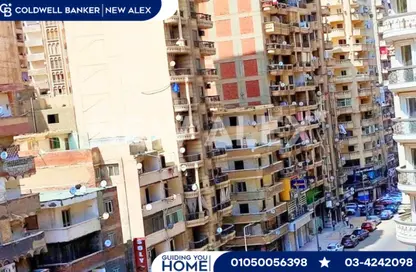 Apartment - 3 Bedrooms - 1 Bathroom for sale in Mohamed Naguib St. - Sidi Beshr - Hay Awal El Montazah - Alexandria