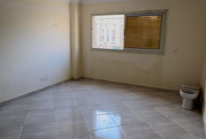 8386411 - Property Image 2