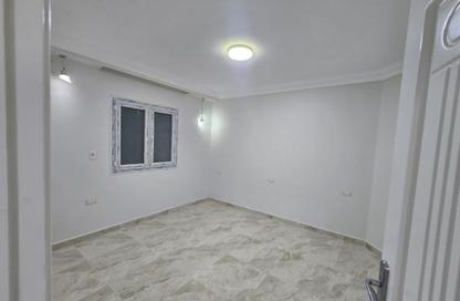 Apartment - 3 Bedrooms - 2 Bathrooms for rent in Zahraa El Maadi - Hay El Maadi - Cairo