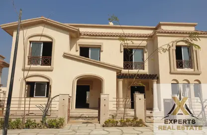 Villa - 4 Bedrooms - 3 Bathrooms for sale in Madinaty - Cairo