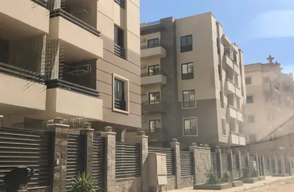 Apartment - 3 Bedrooms - 2 Bathrooms for sale in South Lotus - El Lotus - New Cairo City - Cairo
