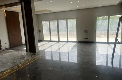 فيلا - 4 غرف نوم - 6 حمامات للايجار في كايرو فيستيفال سيتى - المستثمرين الشمالية - مدينة القاهرة الجديدة - القاهرة