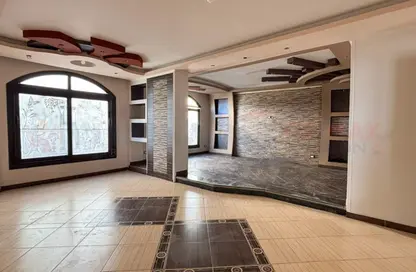 Apartment - 3 Bedrooms - 1 Bathroom for sale in Smouha - Hay Sharq - Alexandria Apartment - 3 Bedrooms - 1 Bathroom for sale in Smouha - Hay Sharq - Alexandria