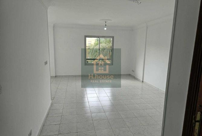 8210706 - Property Image 2