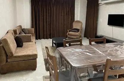 Apartment - 2 Bedrooms - 1 Bathroom for rent in Youssef Al Sebaey St. - Rehab City First Phase - Al Rehab - New Cairo City - Cairo