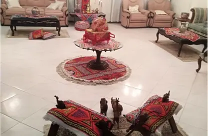 شقة - 4 غرف نوم - 2 حمامات للبيع في شارع محيي الدين عبد الحميد - المنطقة الثامنة - مدينة نصر - القاهرة