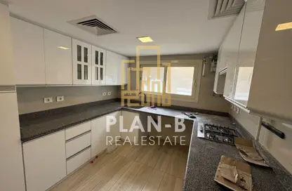 (بنتهاوس  (روف - 3 غرف نوم - 3 حمامات للايجار في نيو جيزة - طريق مصر اسكندرية الصحراوي - مدينة 6 أكتوبر - الجيزة