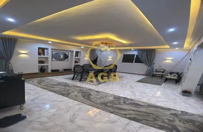 Apartment - 3 Bedrooms - 2 Bathrooms for sale in Samir Morsy St. - 6th Zone - Nasr City - Cairo