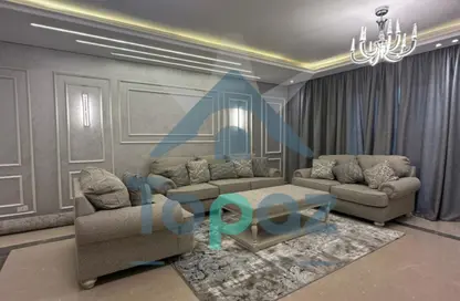 شقة - 3 غرف نوم - 3 حمامات للايجار في 6 ويست - بيفرلي هيلز - كمبوندات الشيخ زايد - الشيخ زايد - الجيزة