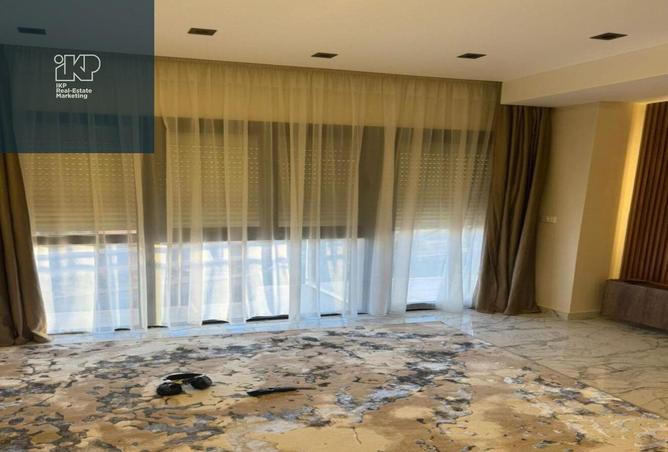 8238033 - Property Image 2