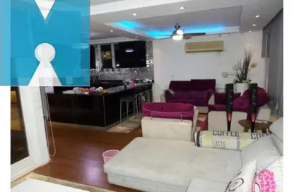 (بنتهاوس  (روف - 4 غرف نوم - 3 حمامات للبيع في شارع شهاب - المهندسين - الجيزة