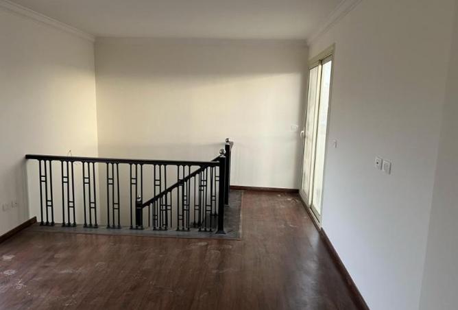 8383000 - Property Image 3