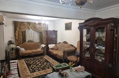 Apartment - 2 Bedrooms - 1 Bathroom for sale in Hosny Ahmed Khalaf - 6th Zone - Nasr City - Cairo
