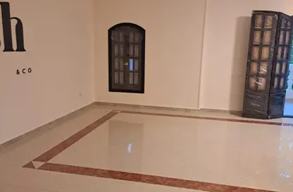 Co-Working Space - Studio - 3 Bathrooms for rent in District 1 - The 5th Settlement - New Cairo City - Cairo