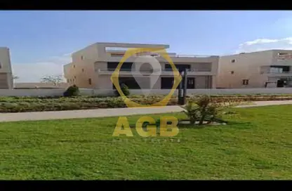 تاون هاوس - 4 غرف نوم - 4 حمامات للبيع في طريق وصلة دهشور - الشيخ زايد - الجيزة