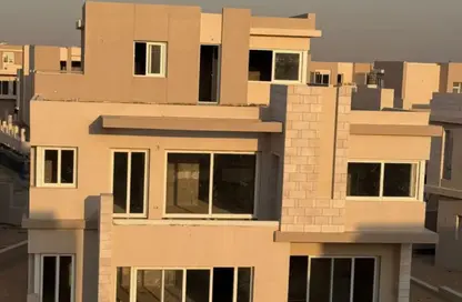 Villa - 4 Bedrooms - 4 Bathrooms for sale in The Crown - Cairo Alexandria Desert Road - 6 October City - Giza