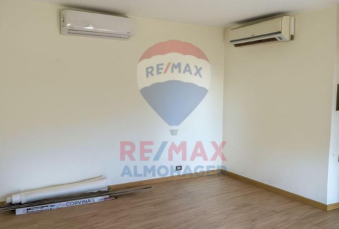 8388478 - Property Image 3