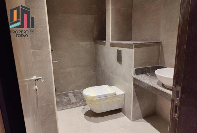 8243004 - Property Image 3