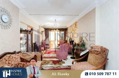 Apartment - 3 Bedrooms - 1 Bathroom for sale in Al Doctor Helmy Bahgat Badawy St. - Ibrahimia - Hay Wasat - Alexandria