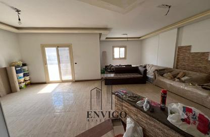 Apartment - 3 Bedrooms - 2 Bathrooms for sale in Dr Ismail Wahbi St. - 10th Zone - Nasr City - Cairo