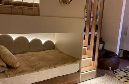 شقة - 2 غرف نوم - 2 حمامات للبيع في المستثمرين الشمالية - مدينة القاهرة الجديدة - القاهرة