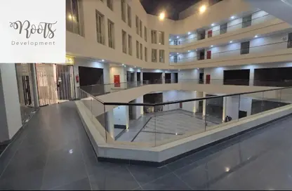 محل تجاري - استوديو للايجار في مول سيلفر جيت - الحي الثاني عشر - الشيخ زايد - الجيزة
