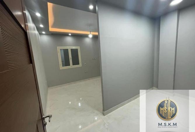 8371913 - Property Image 2