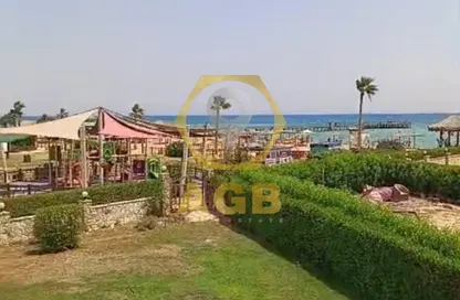فيلا - 8 غرف نوم - 6 حمامات للبيع في بلو باي اسيا السخنة - العين السخنة - السويس