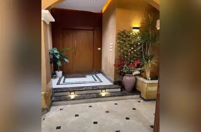 فيلا - 4 غرف نوم - 4 حمامات للبيع في كليوباترا بالاس - الحي الخامس - مدينة الشروق - القاهرة