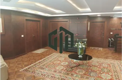 مساحات مكتبية - استوديو - 3 حمامات للبيع في شارع مجمع البنوك - شارع التسعين الجنوبي - التجمع الخامس - مدينة القاهرة الجديدة - القاهرة