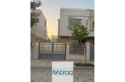 Villa - 5 Bedrooms - 4 Bathrooms for sale in Atrio - Sheikh Zayed Compounds - Sheikh Zayed City - Giza