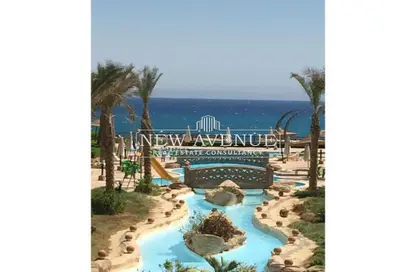 Chalet - 2 Bedrooms - 2 Bathrooms for sale in Lasirena Resort - Al Ain Al Sokhna - Suez