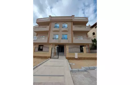 Duplex - 4 Bedrooms - 5 Bathrooms for rent in The 1st Settlement - New Cairo City - Cairo