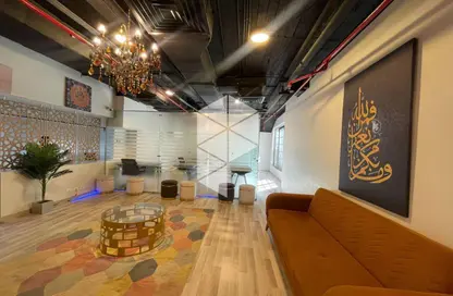 مساحات مكتبية - استوديو - 2 حمامات للايجار في فى90 - شارع التسعين الشمالي - التجمع الخامس - مدينة القاهرة الجديدة - القاهرة