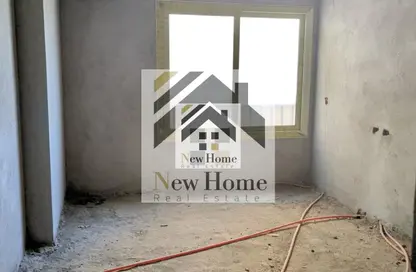 Apartment - 3 Bedrooms - 2 Bathrooms for sale in Tijan - Zahraa El Maadi - Hay El Maadi - Cairo