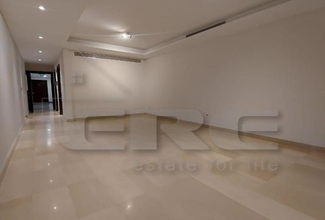 8081356 - Property Image 2