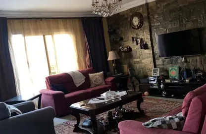 Apartment - 3 Bedrooms - 2 Bathrooms for sale in Green Residence 1 - 7th District - Sheikh Zayed City - Giza