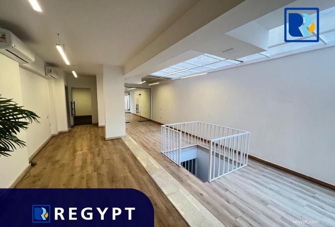 8246741 - Property Image 2